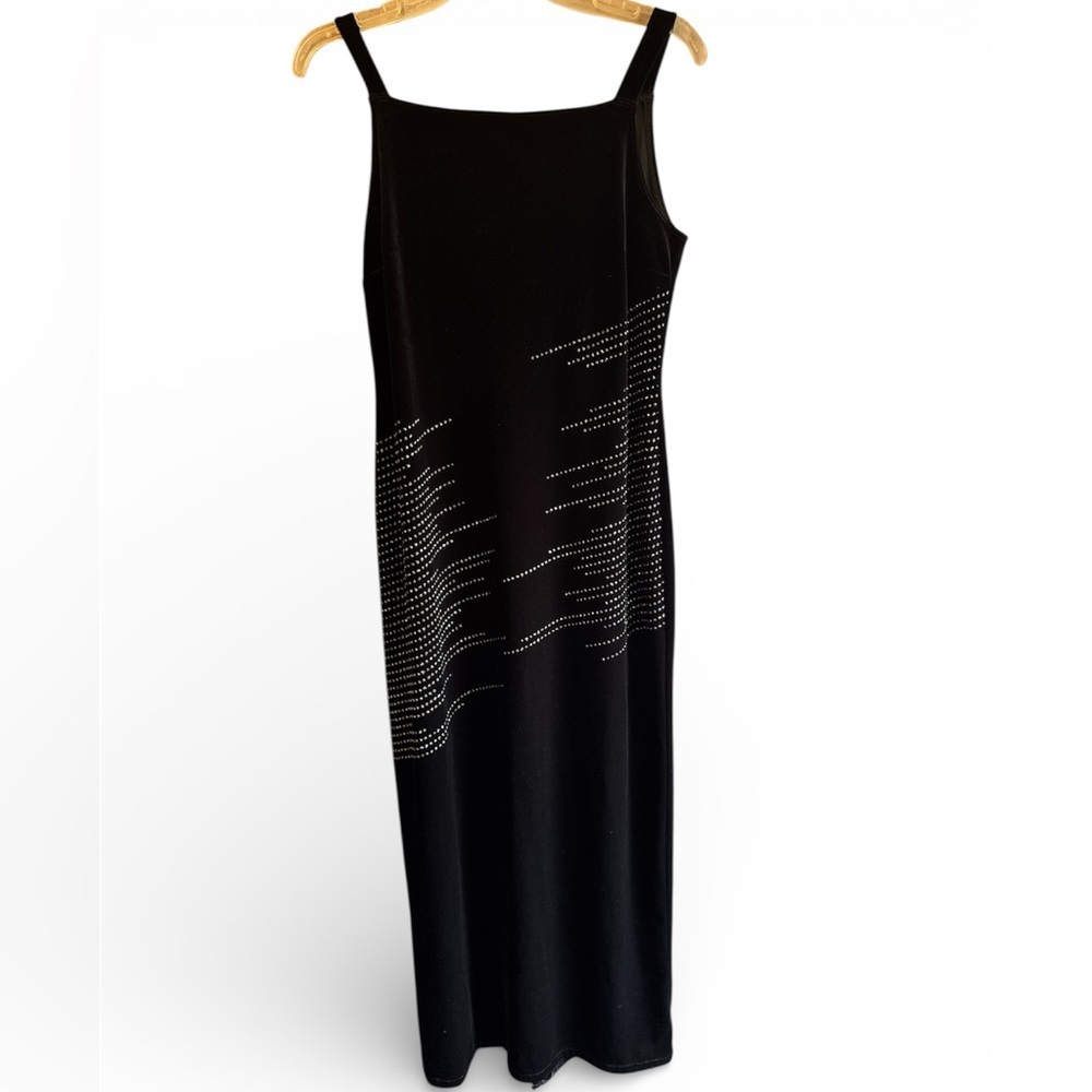 My Michelle Black Dress with Silver Accents

velvet fabric